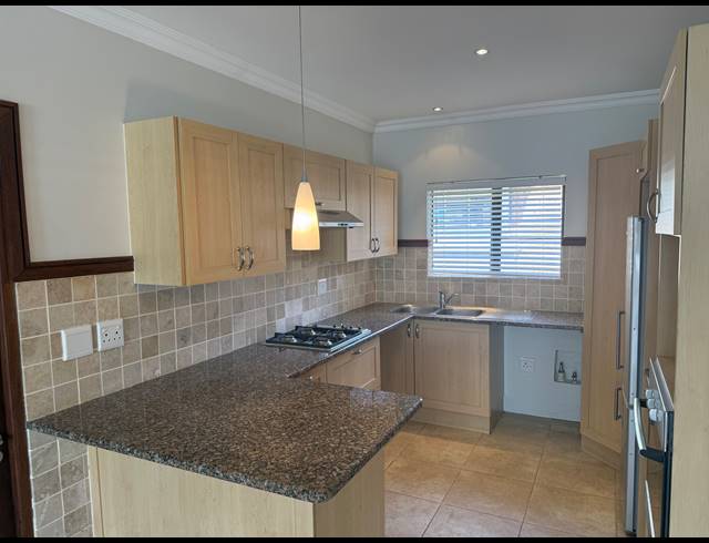 2 BEDROOM SECTIONAL TITLE FOR SALE IN NEWLANDS